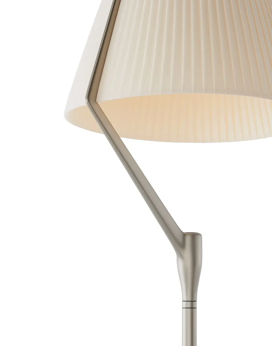 Kartell Angelo stone terra Philippe Starck Moda