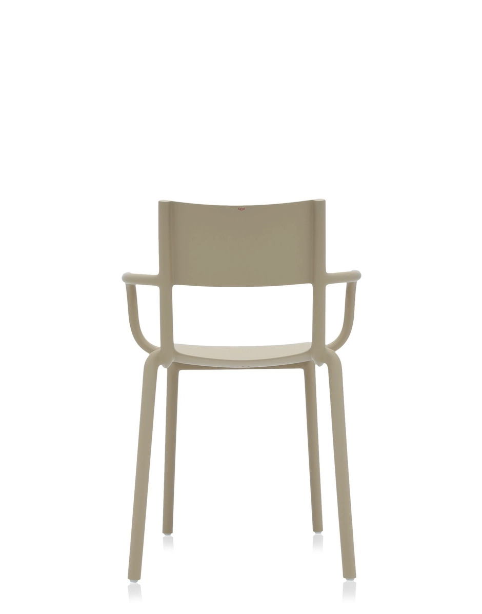 Kartell Generic a (2 sedie) Philippe Starck Presa