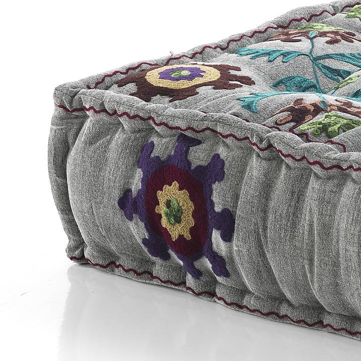 Oresteluchetta Pouf quadrato YANTRA LIGHT GREY Negozio