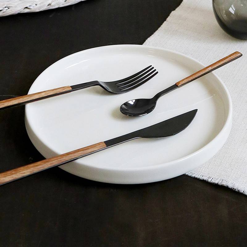 Pintinox Sushi Anniversary Black&Teak » set 24 posate da tavola in acciaio Promozione Limitata