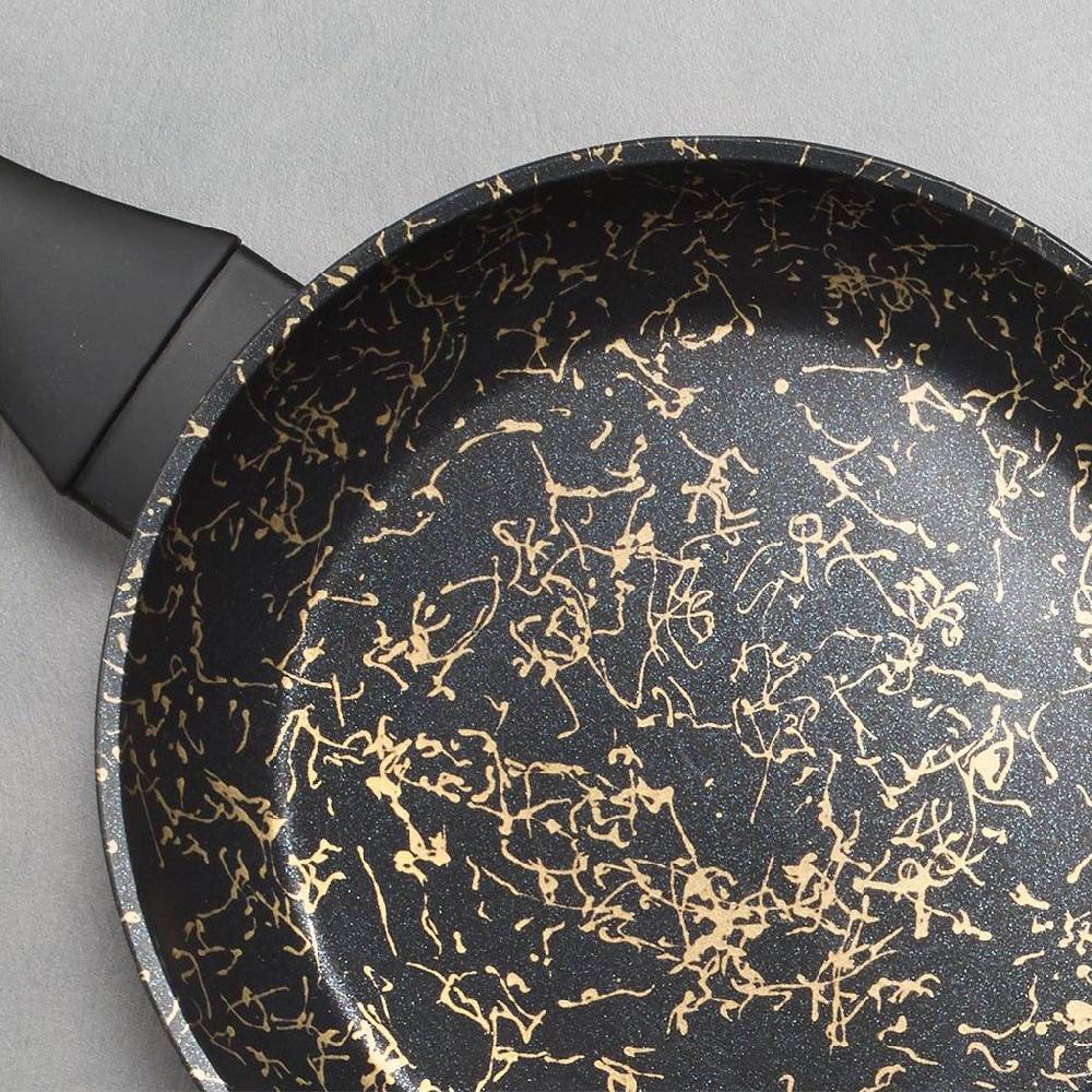 Pintinox Stardust » Padella in alluminio con rivestimento interno antiaderente Offerta