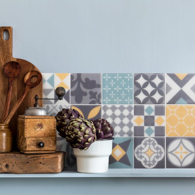 Leroymerlin Piastrella adesiva Vintage Cadiz SMART TILES grigio e giallo e verde acqua 23 x 23 cm spessore 1.8 mm confezione da 4 pezzi In Vendita