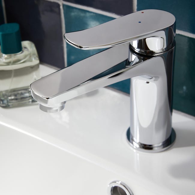 Leroymerlin Rubinetto per lavabo a canna media Bora cromato lucido SENSEA H 15.69 cm Affare Del Giorno