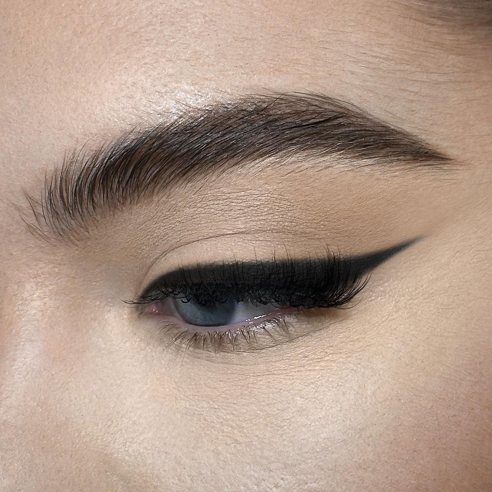 QVC BPerfect Duo occhi: Mascara Lashout e eyeliner Pencil Me In Sconti questo mese
