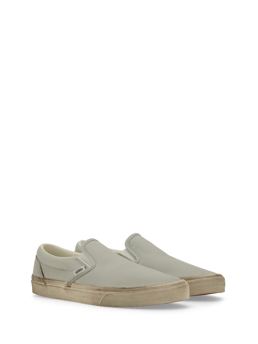 VANS SNEAKER SLIP-ON Lightning offer