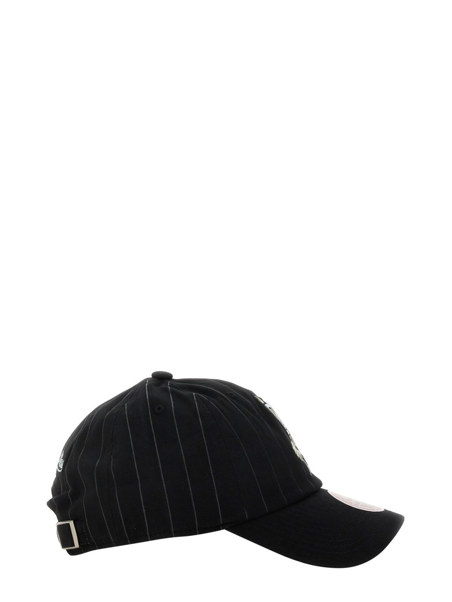 3.PARADIS CAPPELLO MITCHELL & NESS AND THE NBA IN COTONE CON RICAMO DOVE Presa