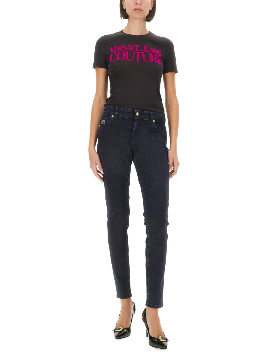 VERSACE JEANS COUTURE T-SHIRT IN JERSEY DI COTONE CON LOGO Offerte