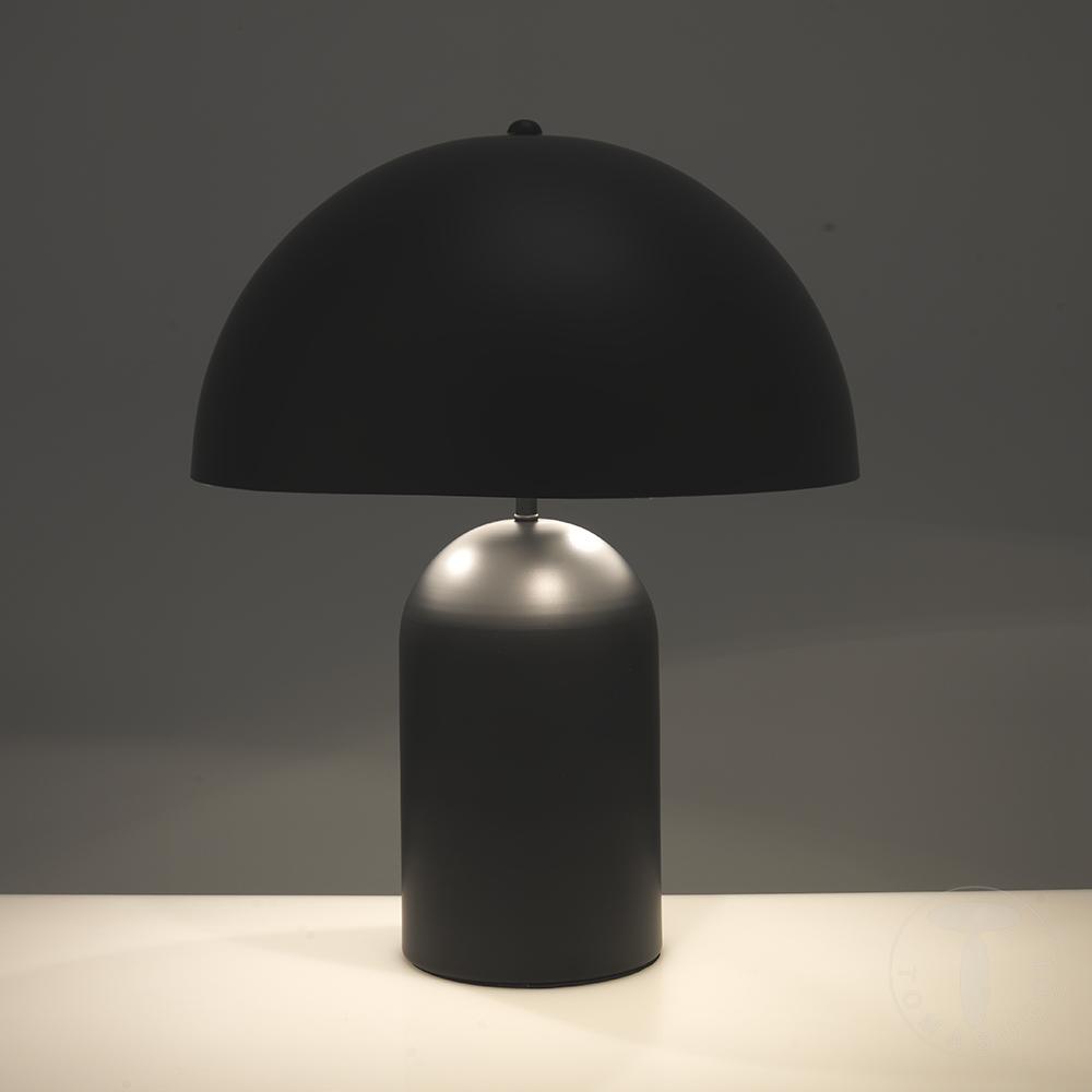 Tomasucci lampada da tavolo THOM In Linea