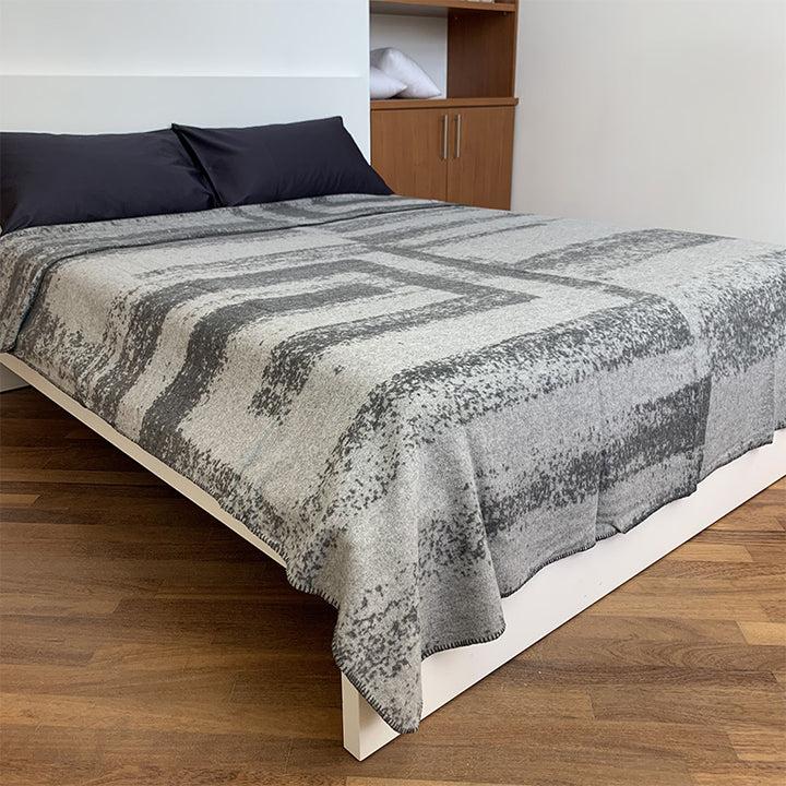 Zenoni & ColombiCoperta in misto Lana con bordo a punto cavallo Nassau Grigio Cyber Monday