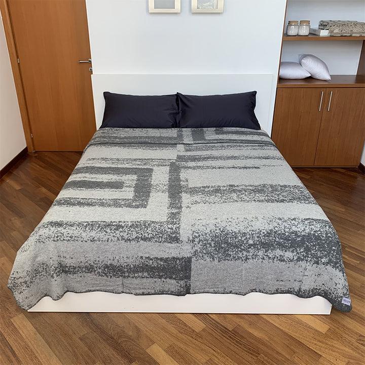Zenoni & ColombiCoperta in misto Lana con bordo a punto cavallo Nassau Grigio Cyber Monday