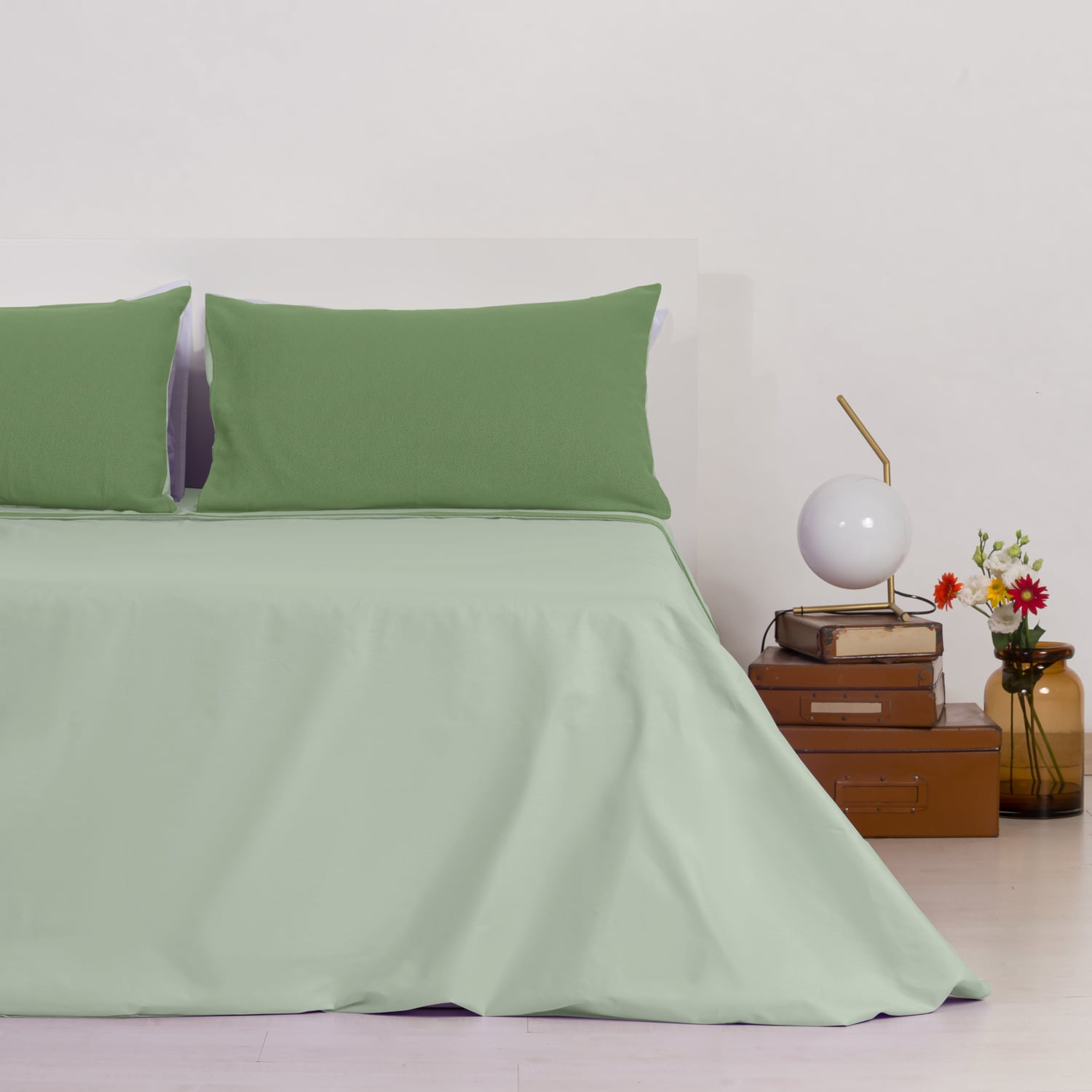 Zenoni & ColombiCompleto Lenzuola Matrimoniale con balza in Jacquard Keppler Verde Chiaro
