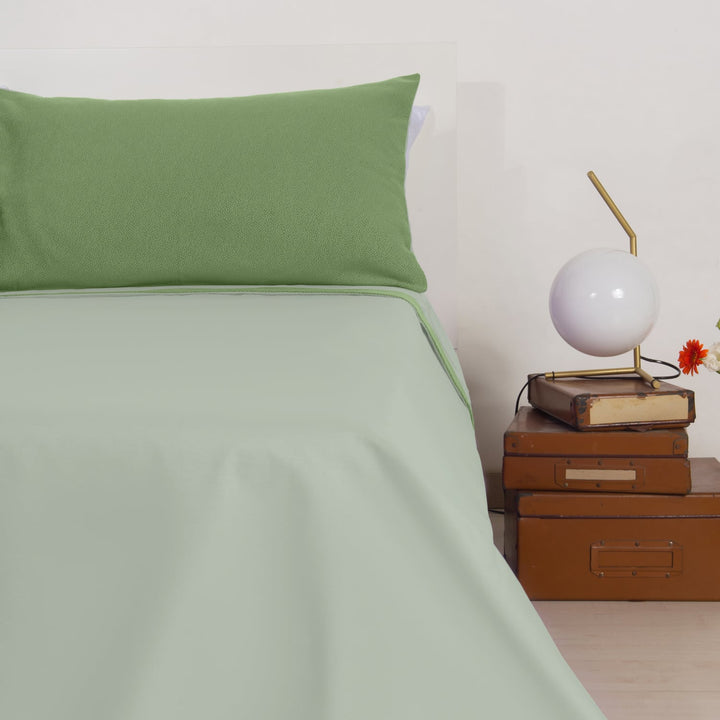 Zenoni & ColombiCompleto Lenzuola Matrimoniale con balza in Jacquard Keppler Verde Chiaro Consegna Veloce