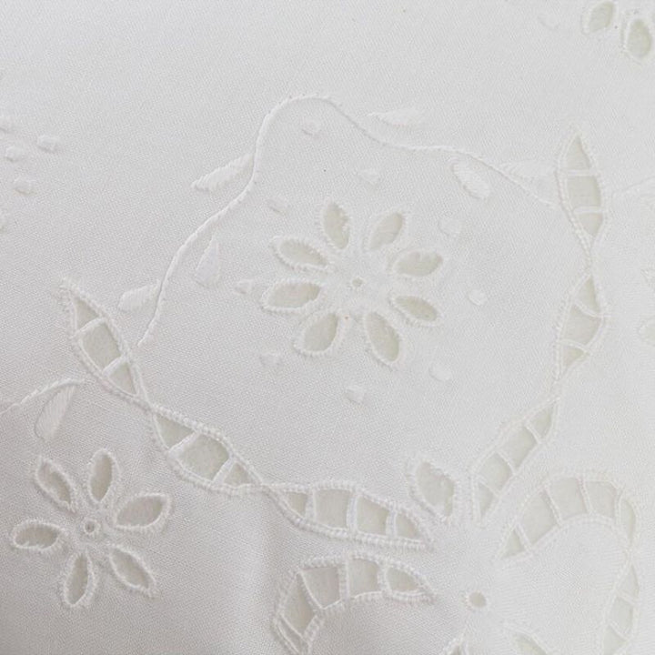 Zenoni & ColombiFedera arredo ricamata a mano in misto Lino Made in Italy variante Fegea 42x42 cm Sconti VIP