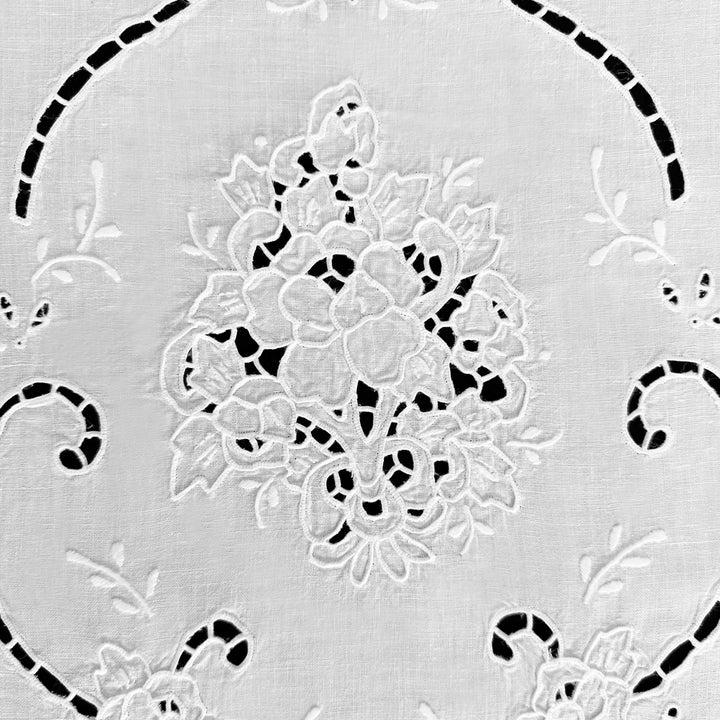 Zenoni & ColombiCoppia di Tende ricamate a mano in misto Lino Made in Italy variante Marie Claire In Vendita