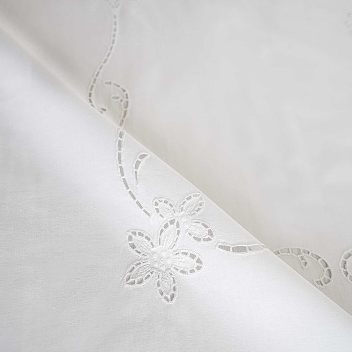 Zenoni & ColombiTovaglia Ricamata Nicola in Lino Shopping Online